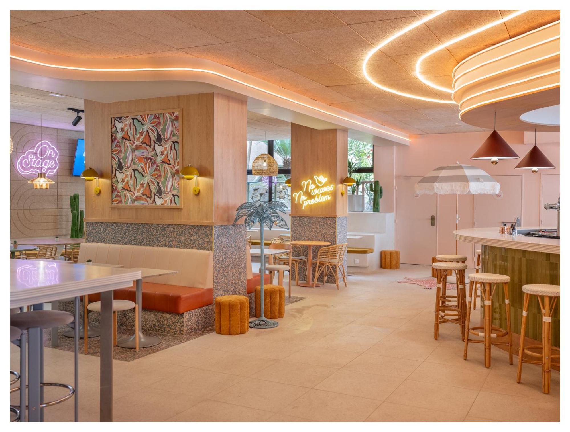 Nice Pam Hotel Fully Renovated Екстериор снимка